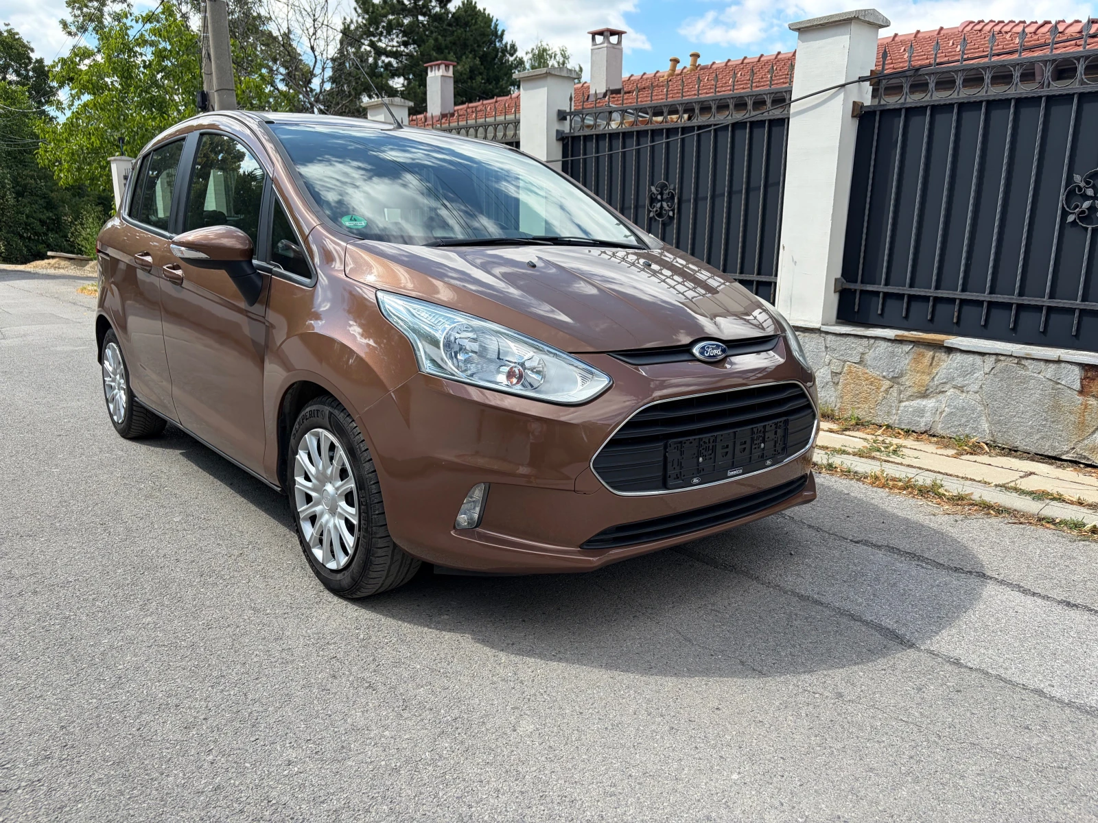 Ford B-Max 1.4i, снимка 2 - Автомобили и джипове - 55507770
