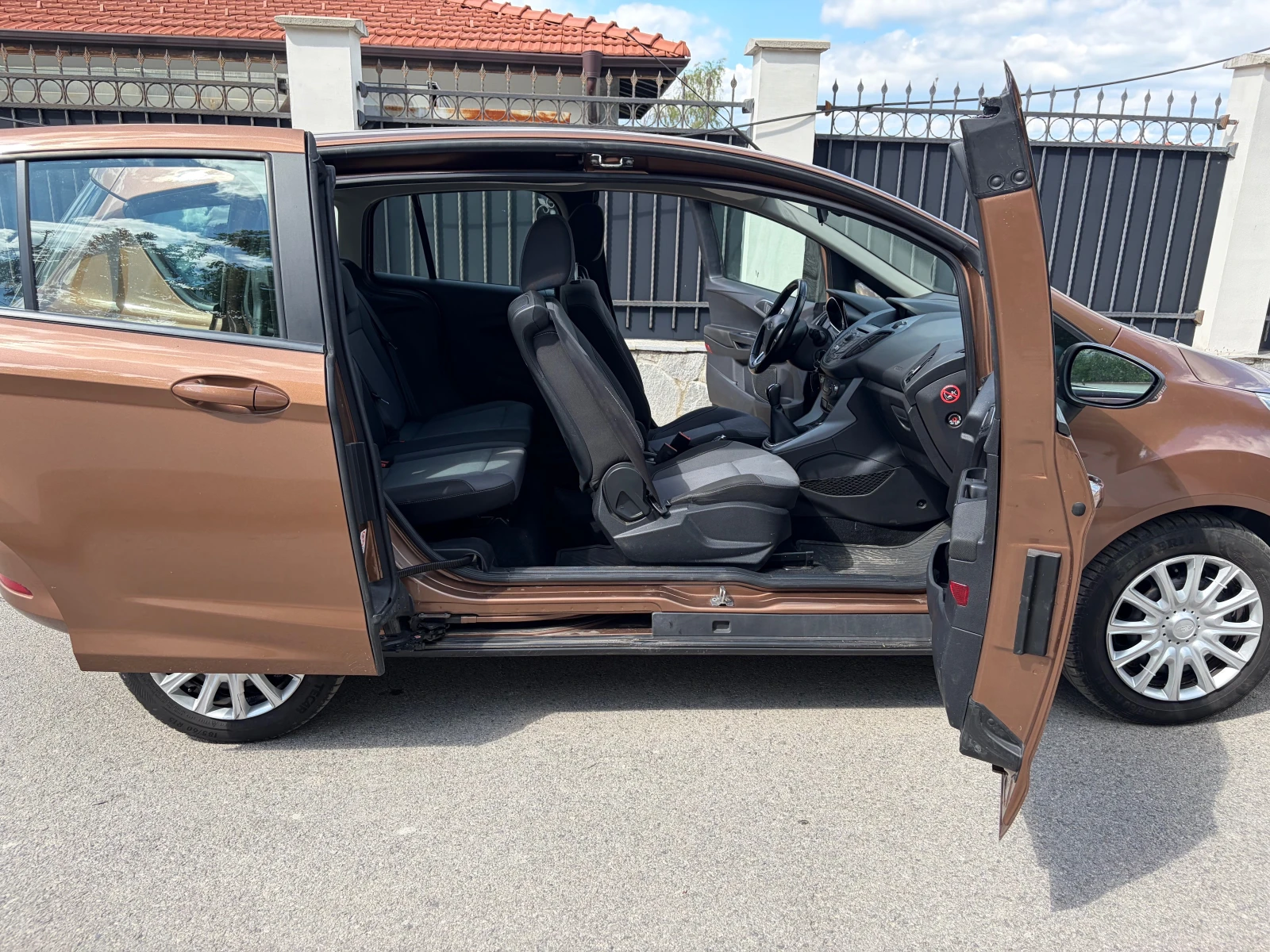 Ford B-Max 1.4i, снимка 12 - Автомобили и джипове - 55507770