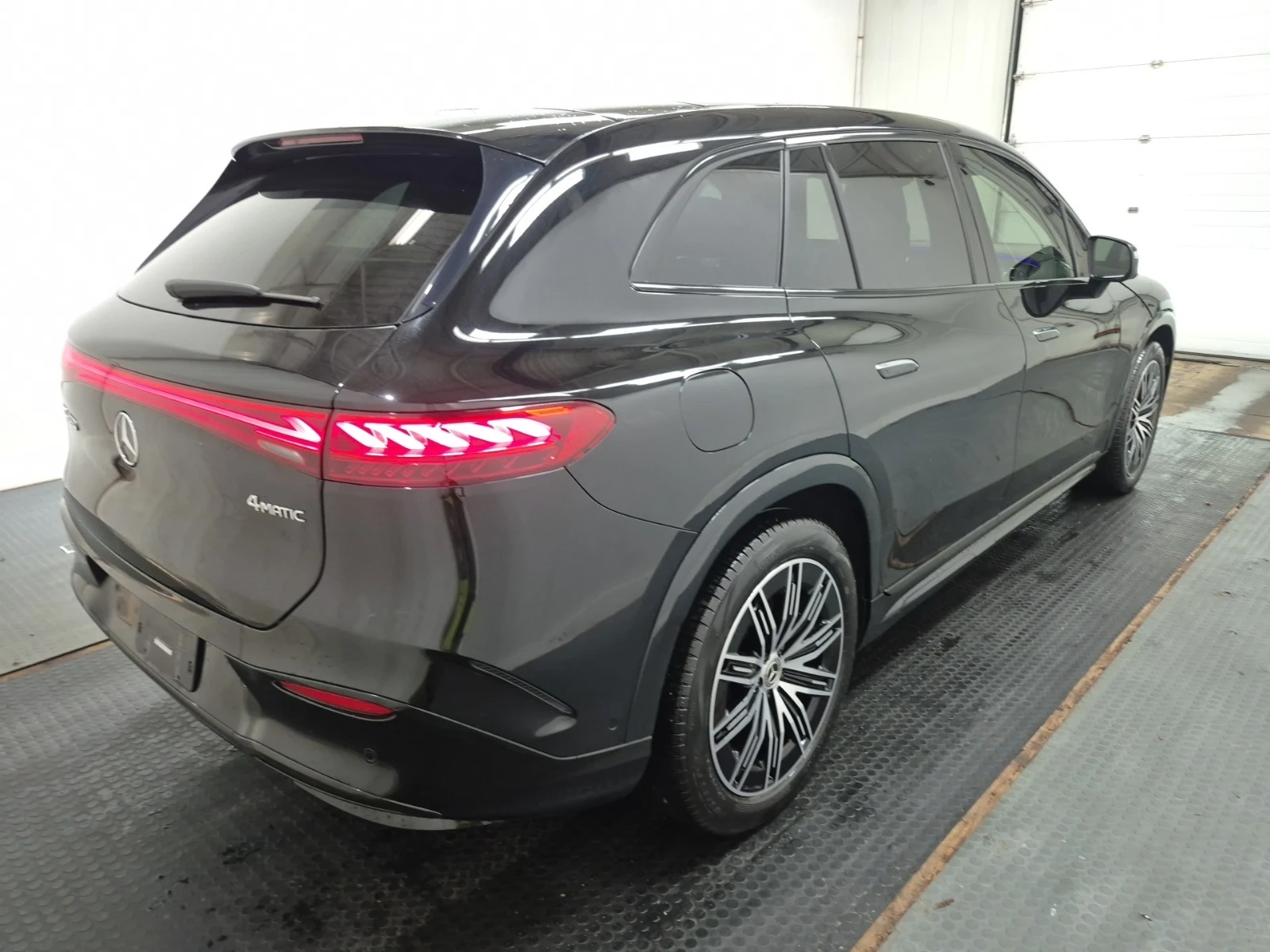 Mercedes-Benz EQS EQS 450* 4MATIC* Burmester* Pano* 360* Blind Spot* | Mobile.bg � ����������� 4