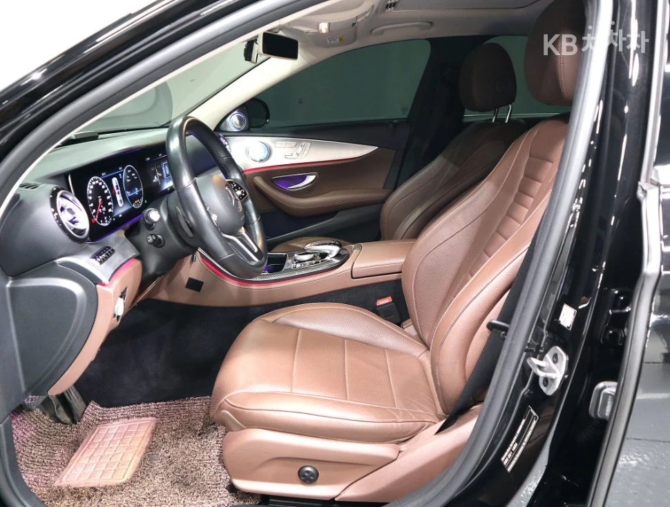 Mercedes-Benz E 300 4MATIC AMG LINE HEAD UP 360CAM PANORAMA !3D BURMES | Mobile.bg � ����������� 6