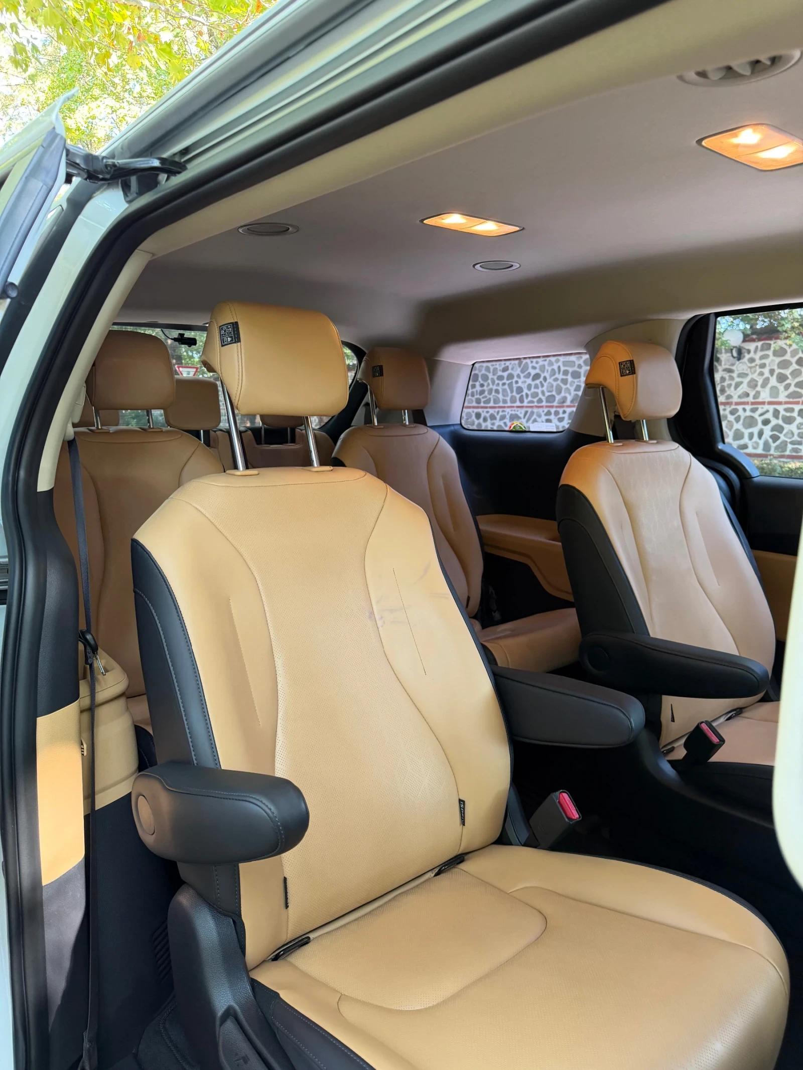 Kia Carnival 2.2/8+ 1/Налична в БГ, снимка 13 - Автомобили и джипове - 55848668