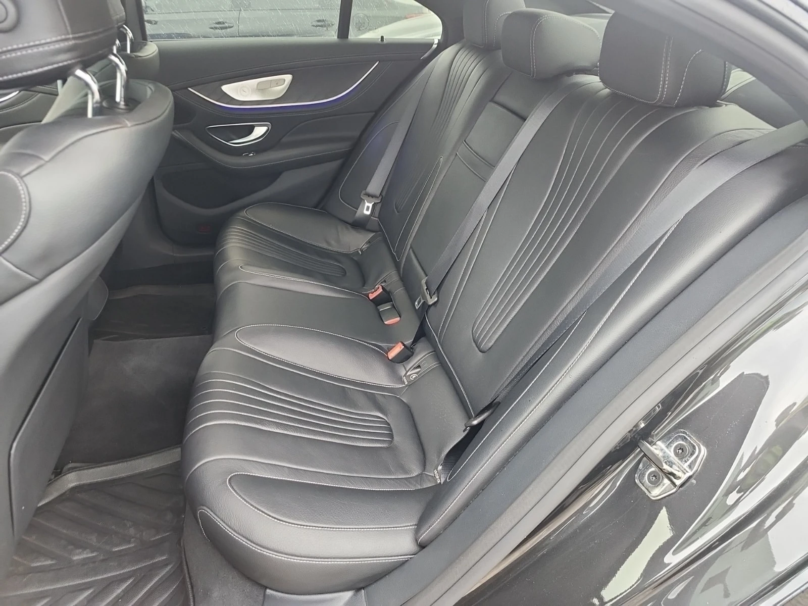 Mercedes-Benz CLS 450 4MATIC * AMG * BURMESTER * CARFAX * , снимка 16 - Автомобили и джипове - 56132898