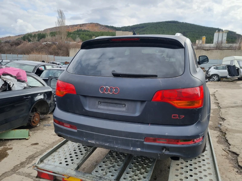 Audi Q7 3.0tdi-232ks-2007god-Panorama!!!, снимка 4 - Автомобили и джипове - 47062543