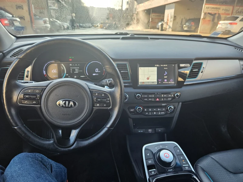 Kia Niro 64kwh premium, снимка 11 - Автомобили и джипове - 48578006