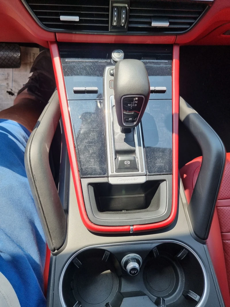 Porsche Cayenne Plug-in hybrid Coupe, снимка 13 - Автомобили и джипове - 52119754