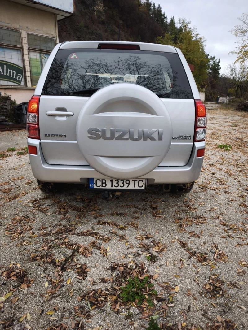 Suzuki Grand vitara 2.0, снимка 6 - Автомобили и джипове - 52297356