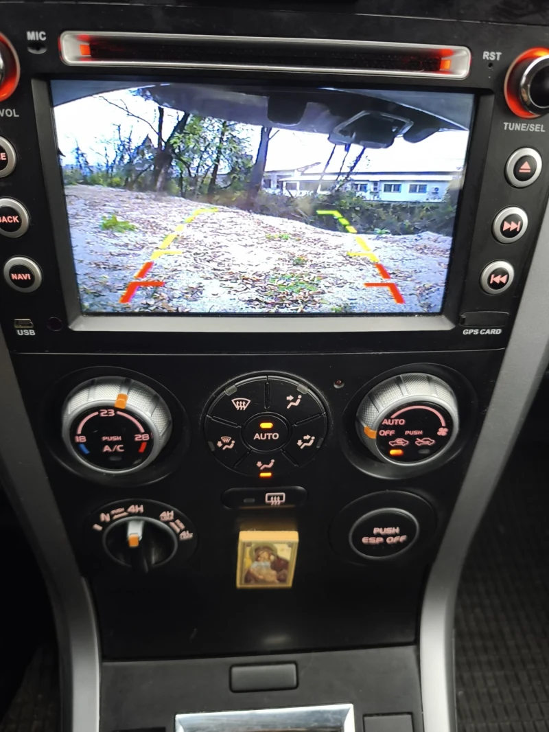 Suzuki Grand vitara 2.0, снимка 13 - Автомобили и джипове - 52297356