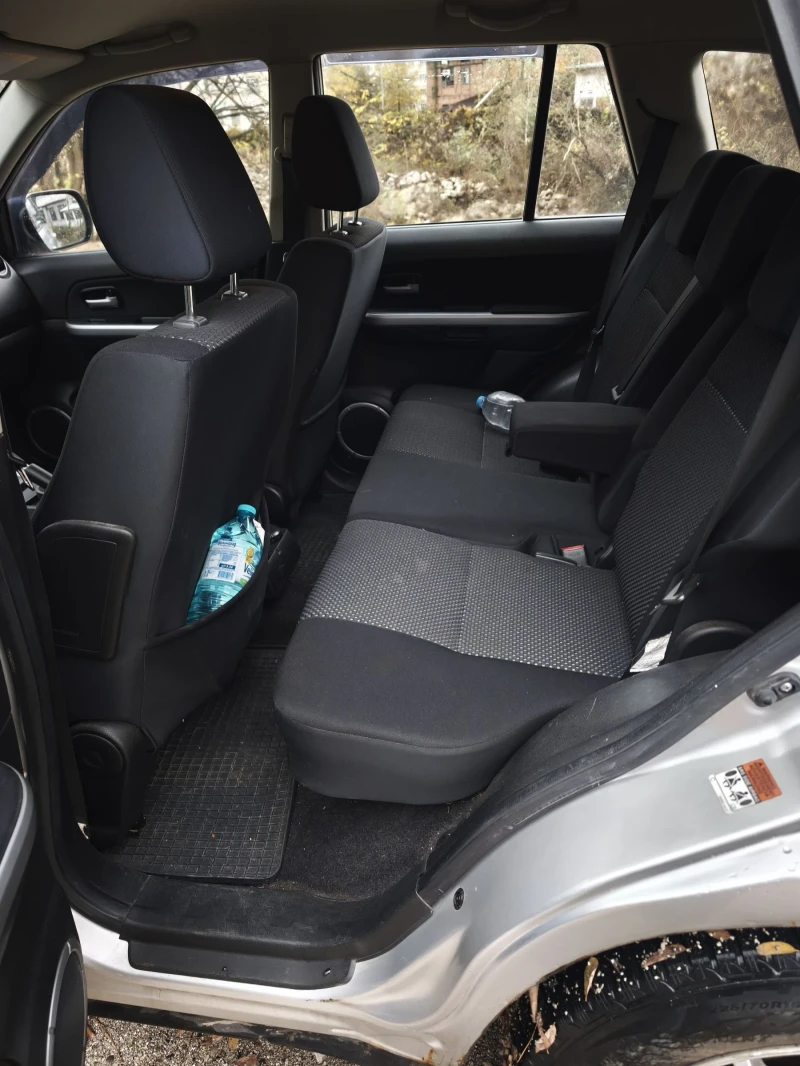 Suzuki Grand vitara 2.0, снимка 10 - Автомобили и джипове - 52297356