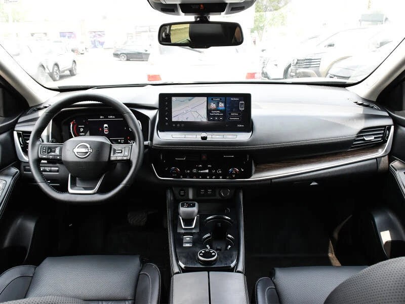 Nissan Rogue Platinum Edition* AWD* АвтоКредит* (ЦЕНА ДО БГ), снимка 12 - Автомобили и джипове - 53879061