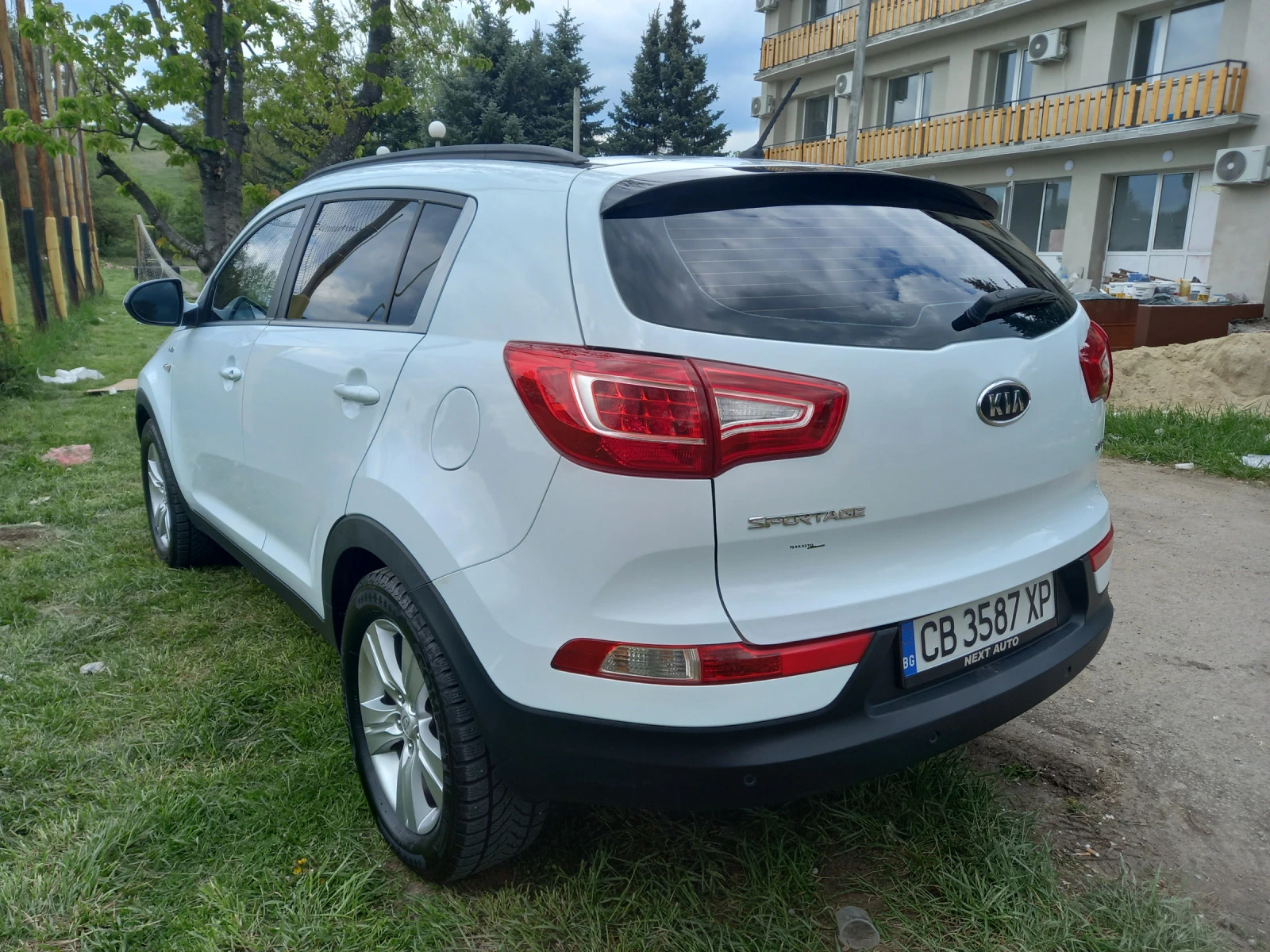 Kia Sportage 2.0 CRDI 4x4 2011г - изображение 2