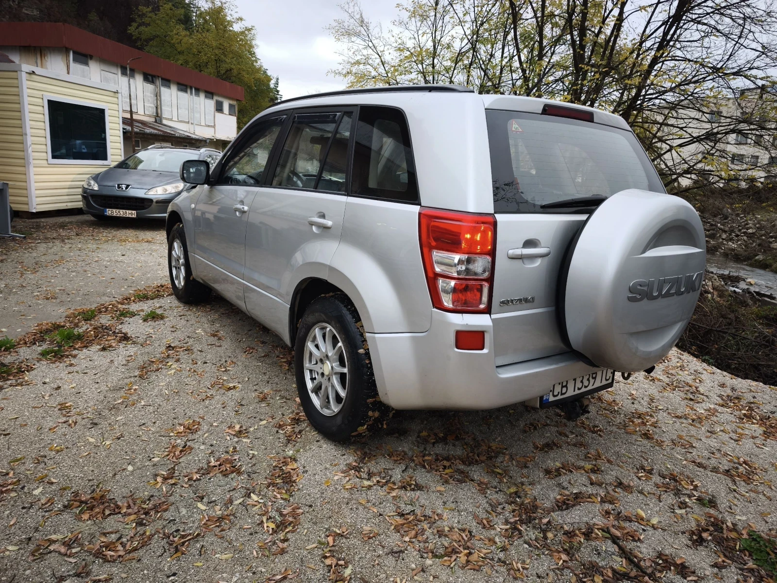 Suzuki Grand vitara 2.0 - изображение 8