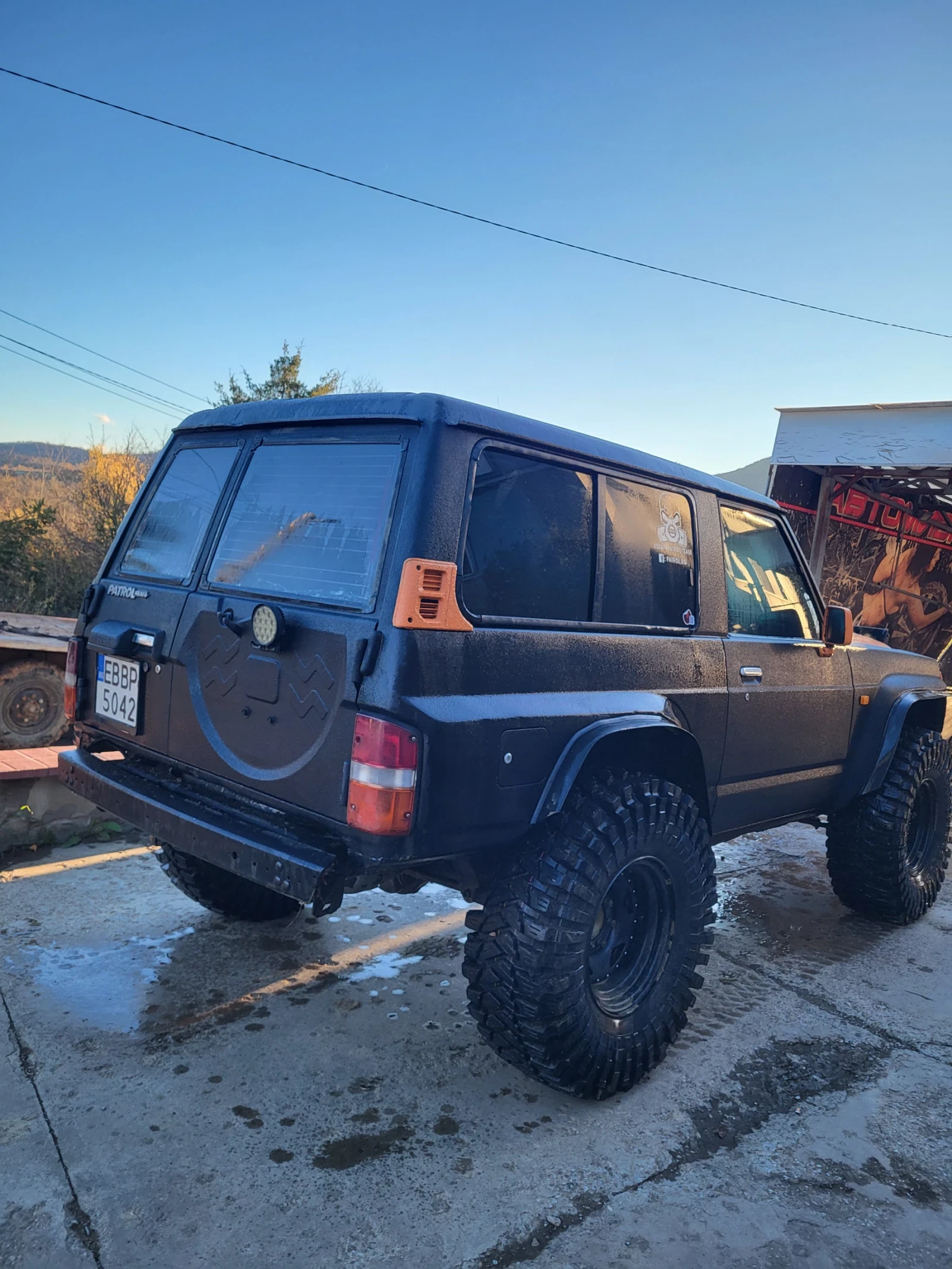 Nissan Patrol, снимка 4 - Автомобили и джипове - 54811108