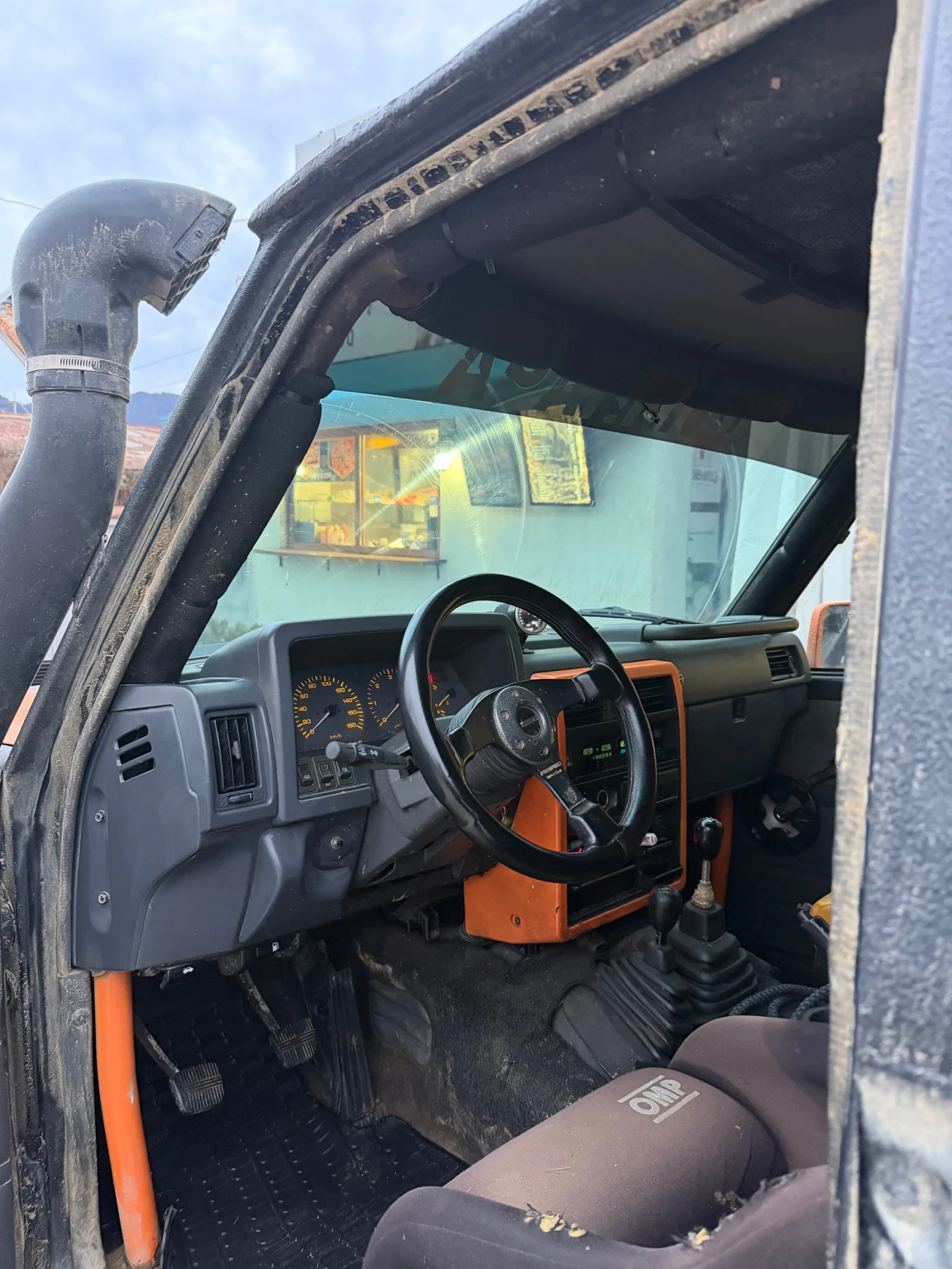 Nissan Patrol, снимка 9 - Автомобили и джипове - 54811108