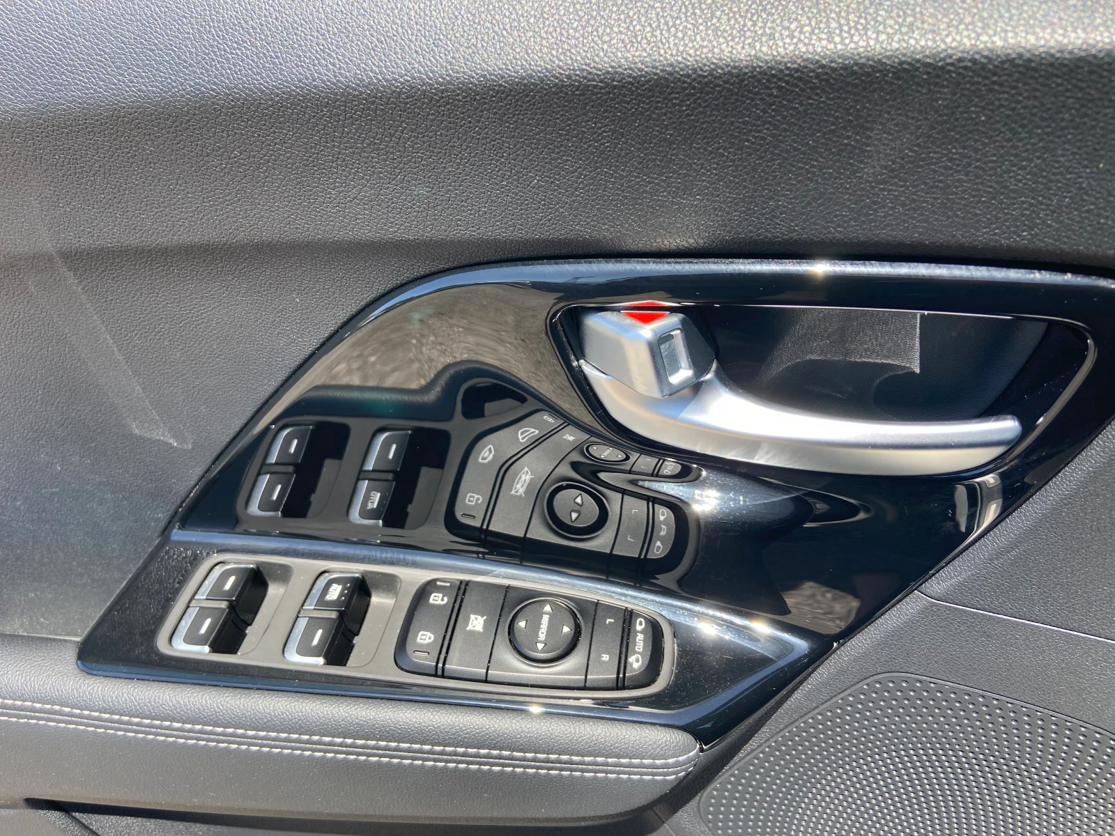 Kia Niro 64kw-204кс-Термо помпа!, снимка 7 - Автомобили и джипове - 55089008