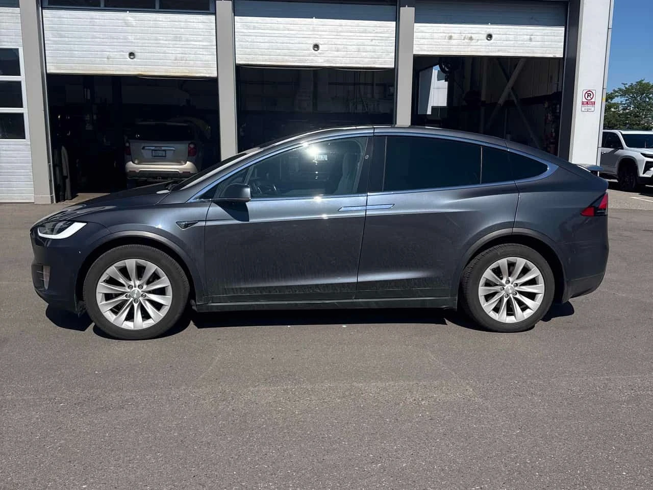 Tesla Model X * AWD * CARFAX * ����� �� ����������� | Mobile.bg � ����������� 2