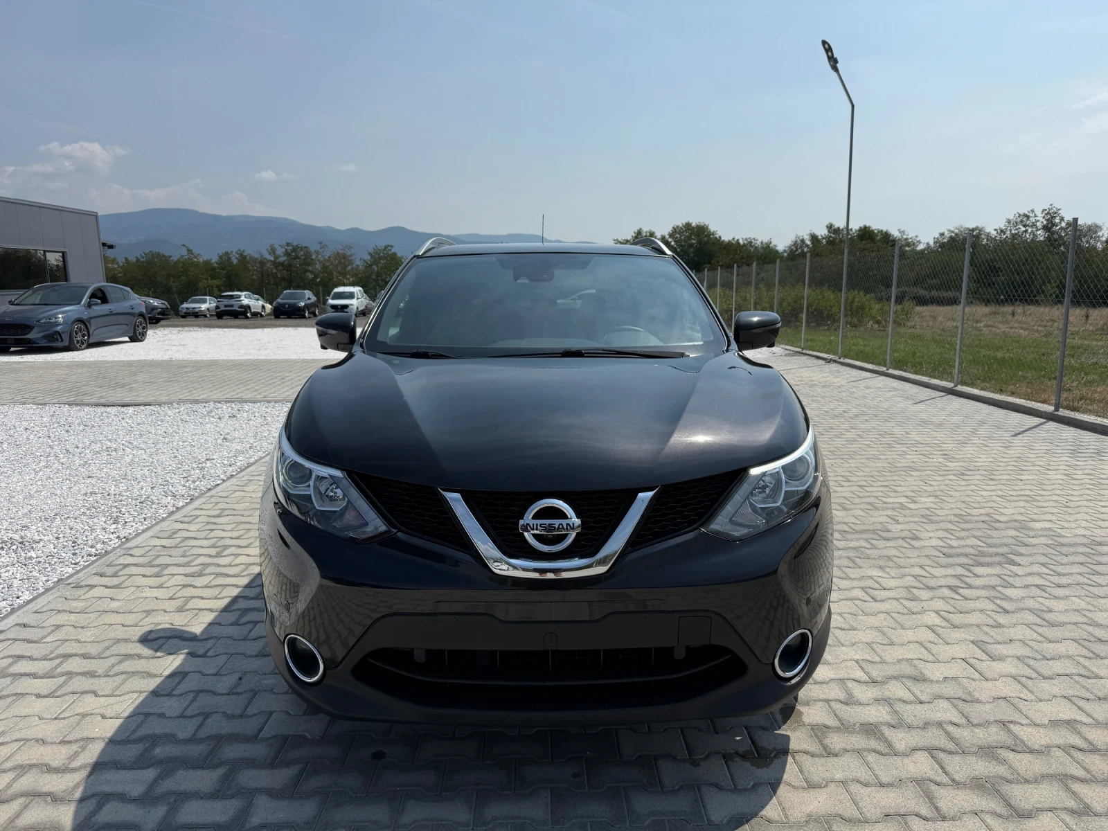 Nissan Qashqai 1.5 DCI NAVI 360 CAMERA PANORAMA, снимка 2 - Автомобили и джипове - 55774219