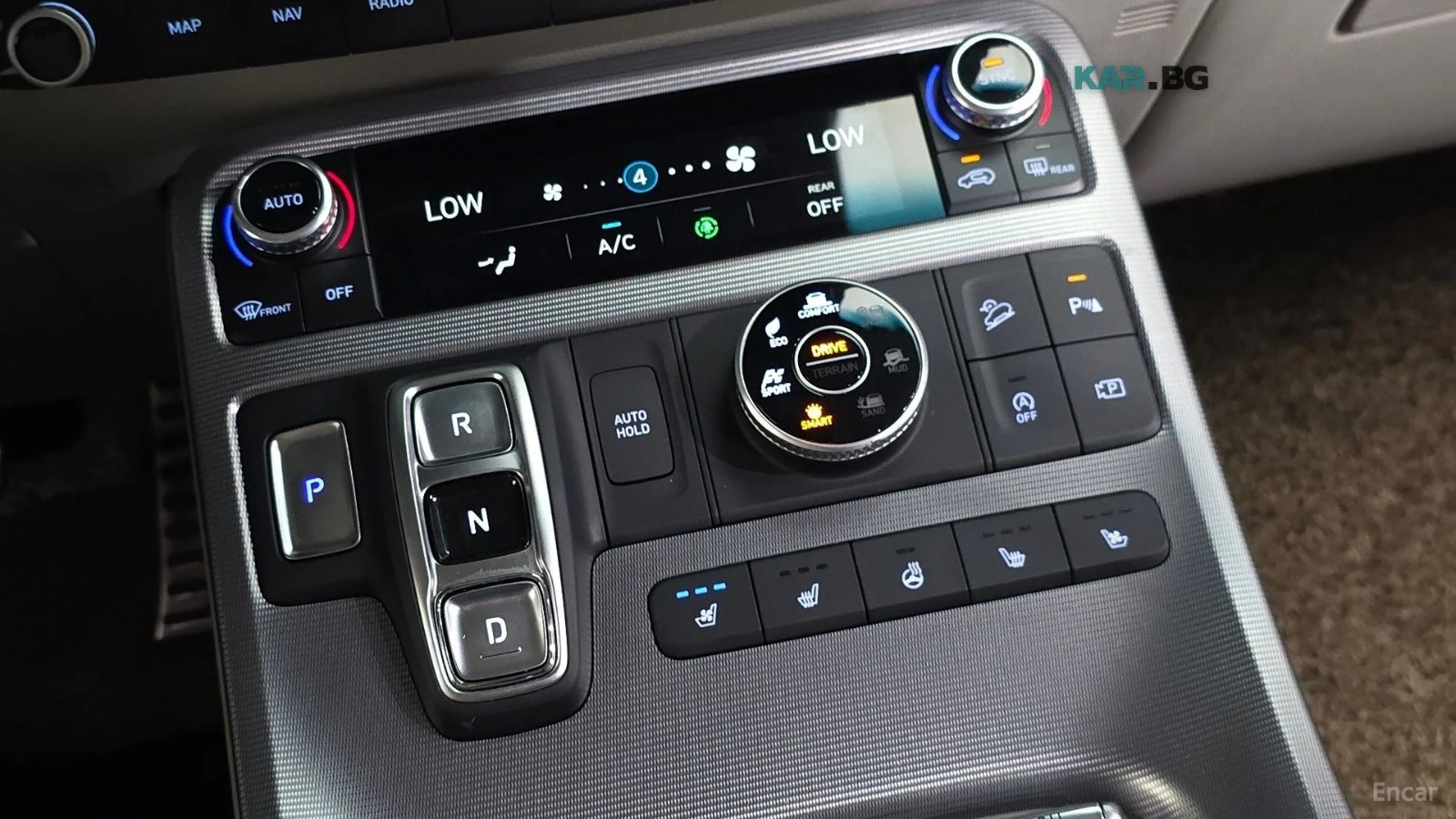 Hyundai Palisade CALLIGRAPHY* 4x4* DISTRONIC* 360* МАСАЖИ* ОБДУХ, снимка 12 - Автомобили и джипове - 55976889