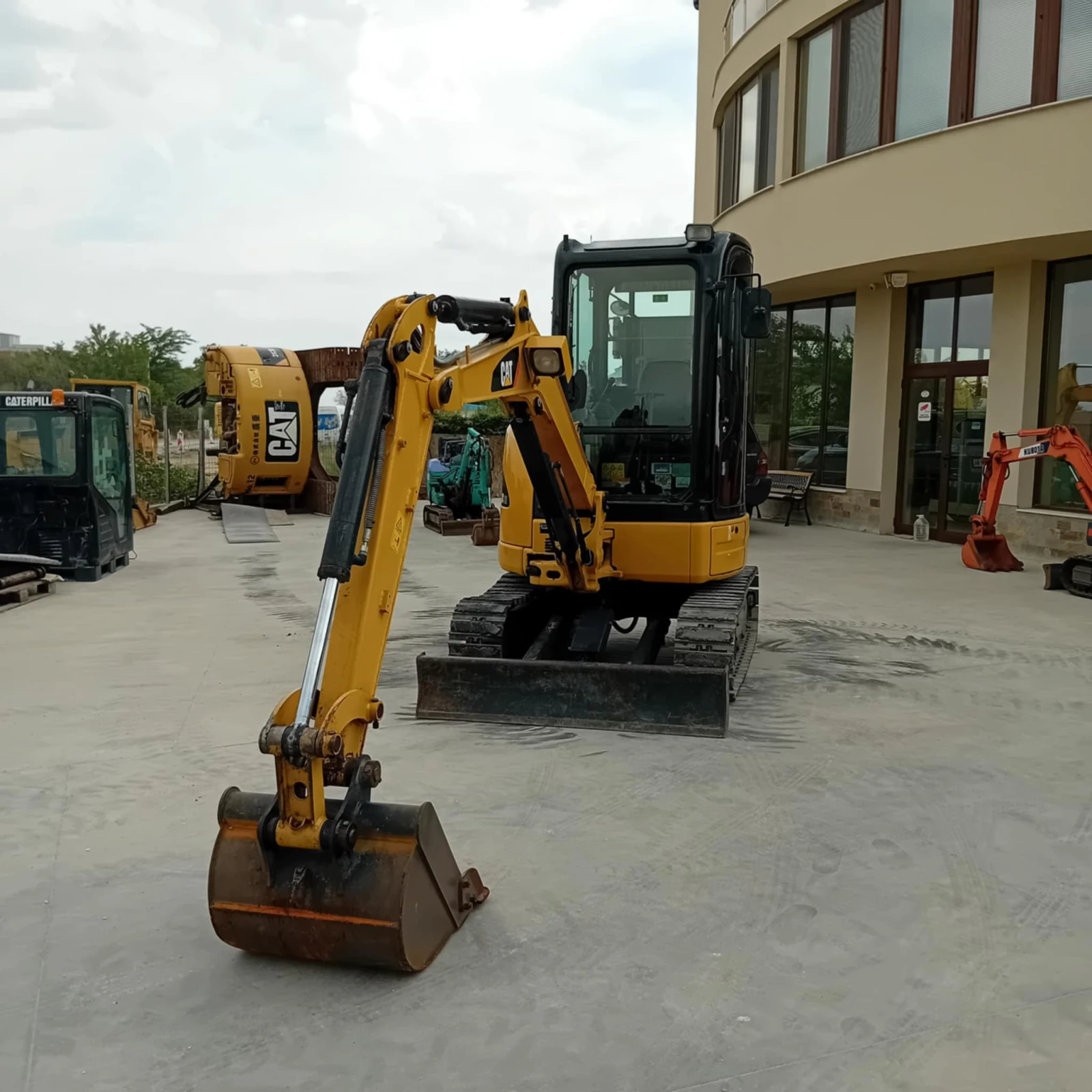 Багер Cat 303CCR * НАЛИЧЕН * КЛИМАТИК * ПРОМОЦЕНА *  - изображение 9