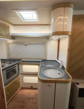 Кемпер Mobilvetta Euro Yacht , снимка 7