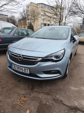 Opel Astra Sports Tourer, снимка 1