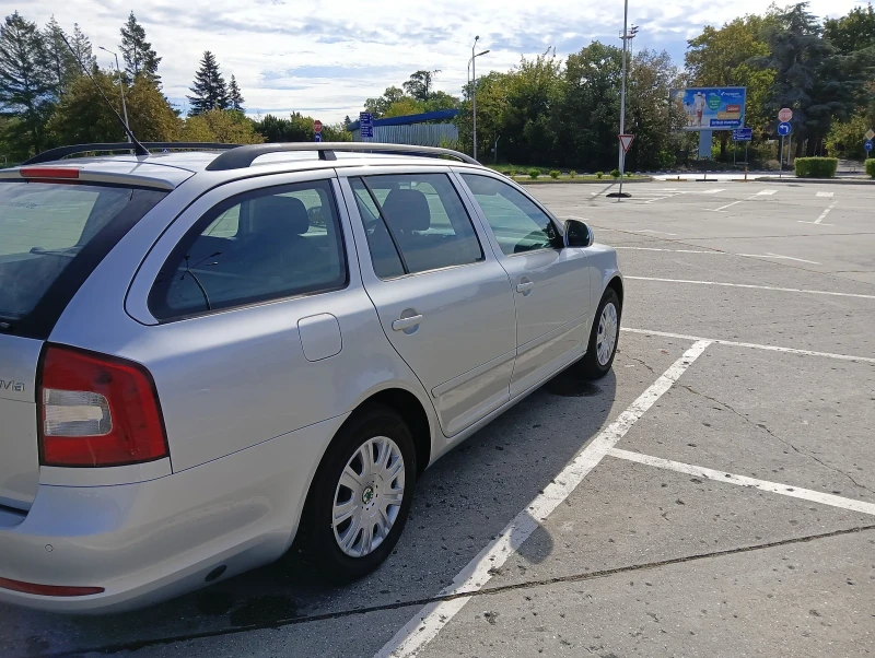 Skoda Octavia 1.6 102к.с LPG, снимка 8 - Автомобили и джипове - 47277394