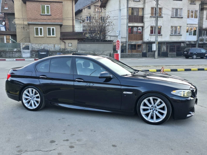 BMW 530 M-paket/head up/вакум/камера ТОП!!!, снимка 4 - Автомобили и джипове - 48335784