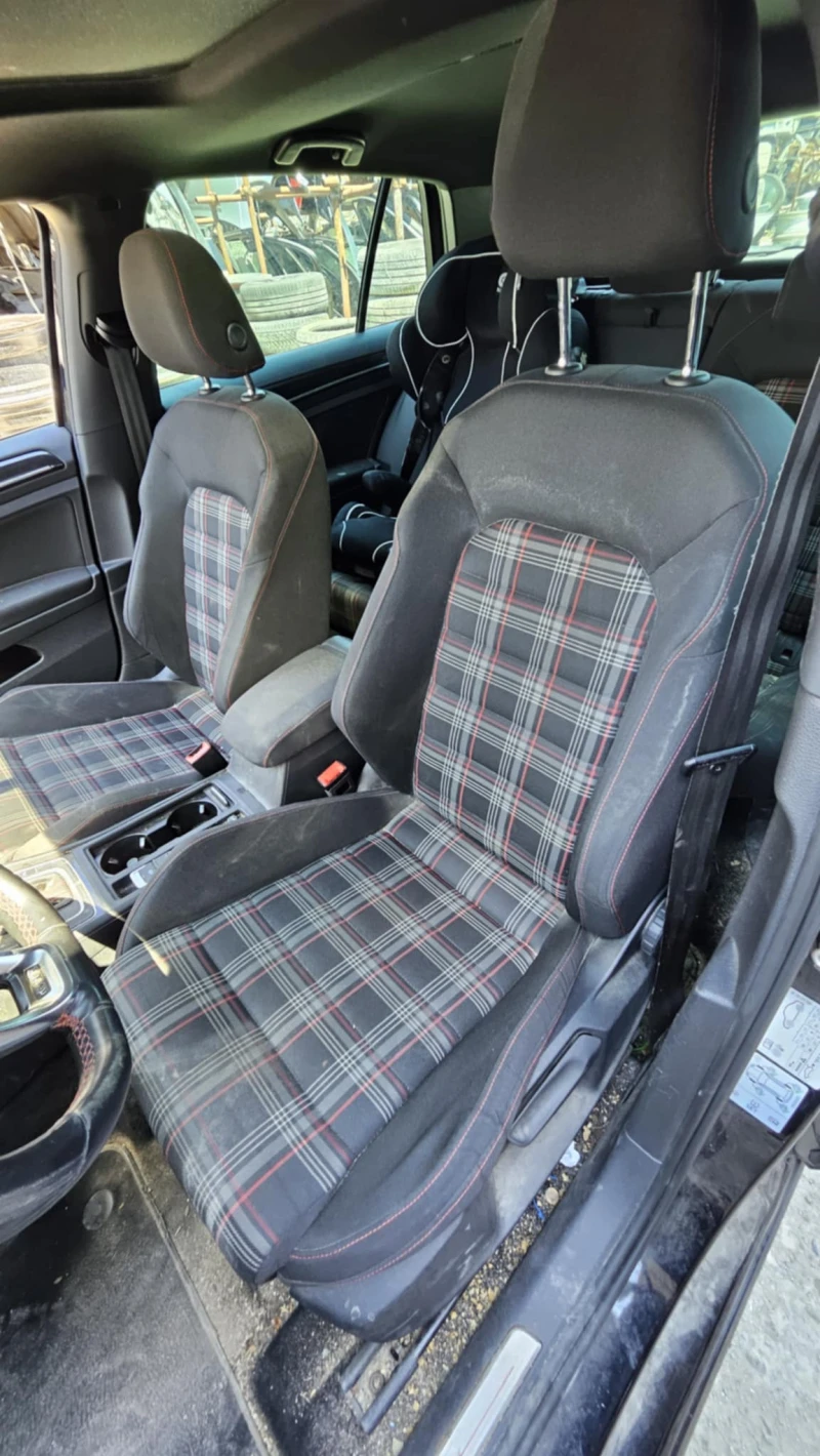 VW Golf GTI, снимка 17 - Автомобили и джипове - 50945865