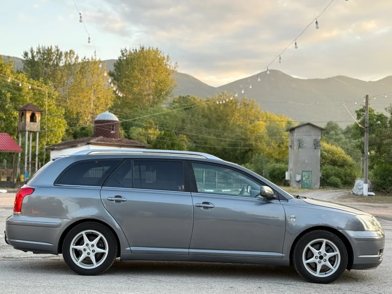 Toyota Avensis 2.0* 116* KLIMATRONIK* TOP, снимка 4 - Автомобили и джипове - 51045380