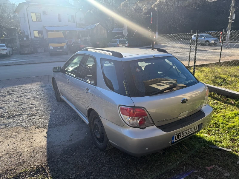 Subaru Impreza 1.5i Газ/Бензин Навигация Отлична, снимка 5 - Автомобили и джипове - 52937984