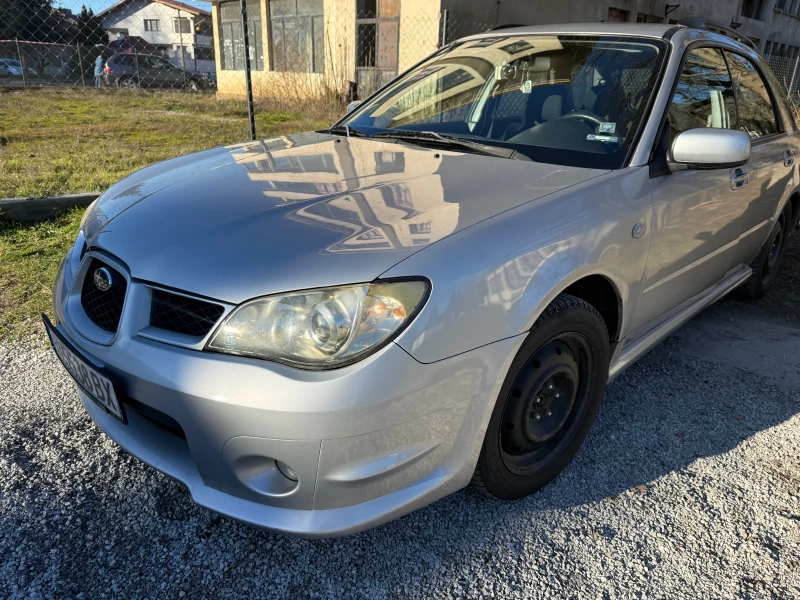 Subaru Impreza 1.5i Газ/Бензин Навигация Отлична, снимка 3 - Автомобили и джипове - 52937984