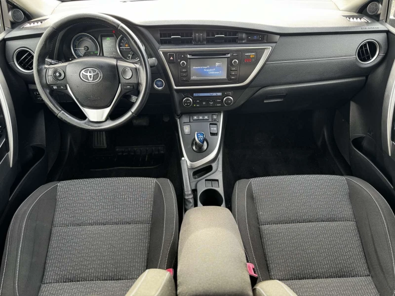 Toyota Auris 1.8I HYBRID, снимка 12 - Автомобили и джипове - 53123098