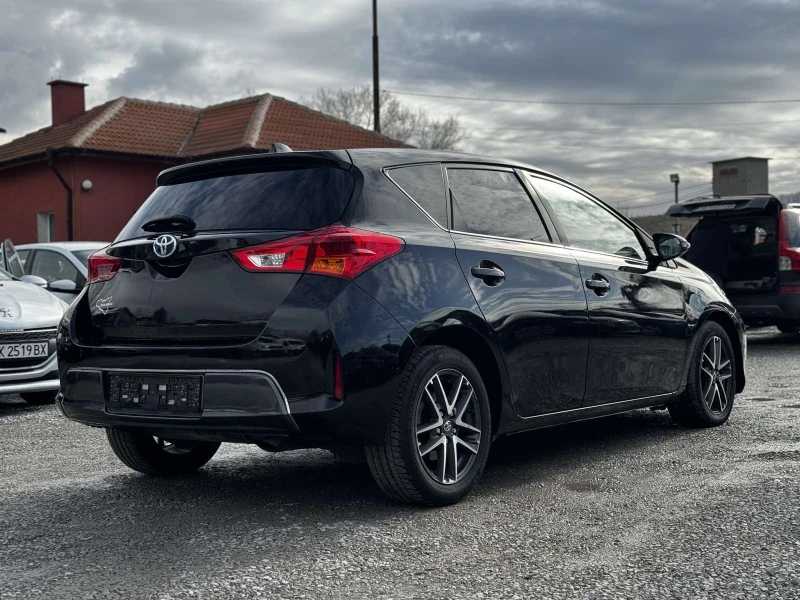 Toyota Auris 1.8I HYBRID, снимка 5 - Автомобили и джипове - 53123098