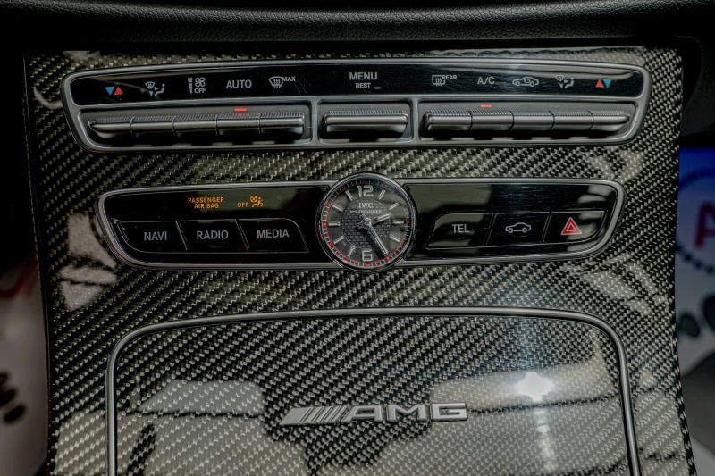Mercedes-Benz E 63 AMG S/3D Burmester/Панорама/Карбон/Керамика/Обдухване, снимка 13 - Автомобили и джипове - 53355720