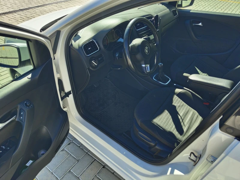 VW Polo, снимка 7 - Автомобили и джипове - 53538052