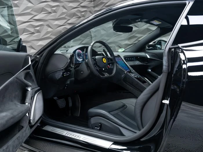 Ferrari Roma CARBON* ГАРАНЦИЯ 2029г, снимка 12 - Автомобили и джипове - 55242047