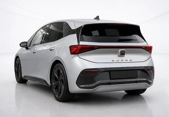 Cupra Born e-Boost 82kWh, снимка 3 - Автомобили и джипове - 56632641