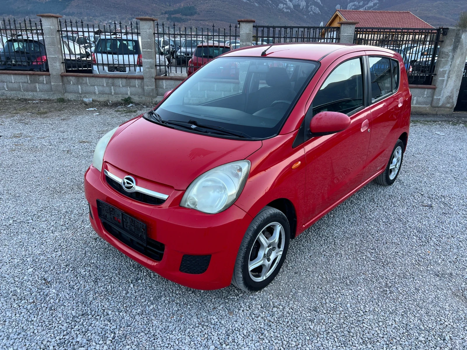 Daihatsu Cuore 1.0 I 70 к.с. FACE - изображение 2