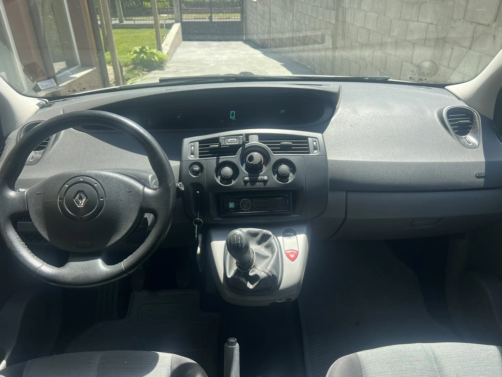 Renault Grand scenic 1.5dci - изображение 6