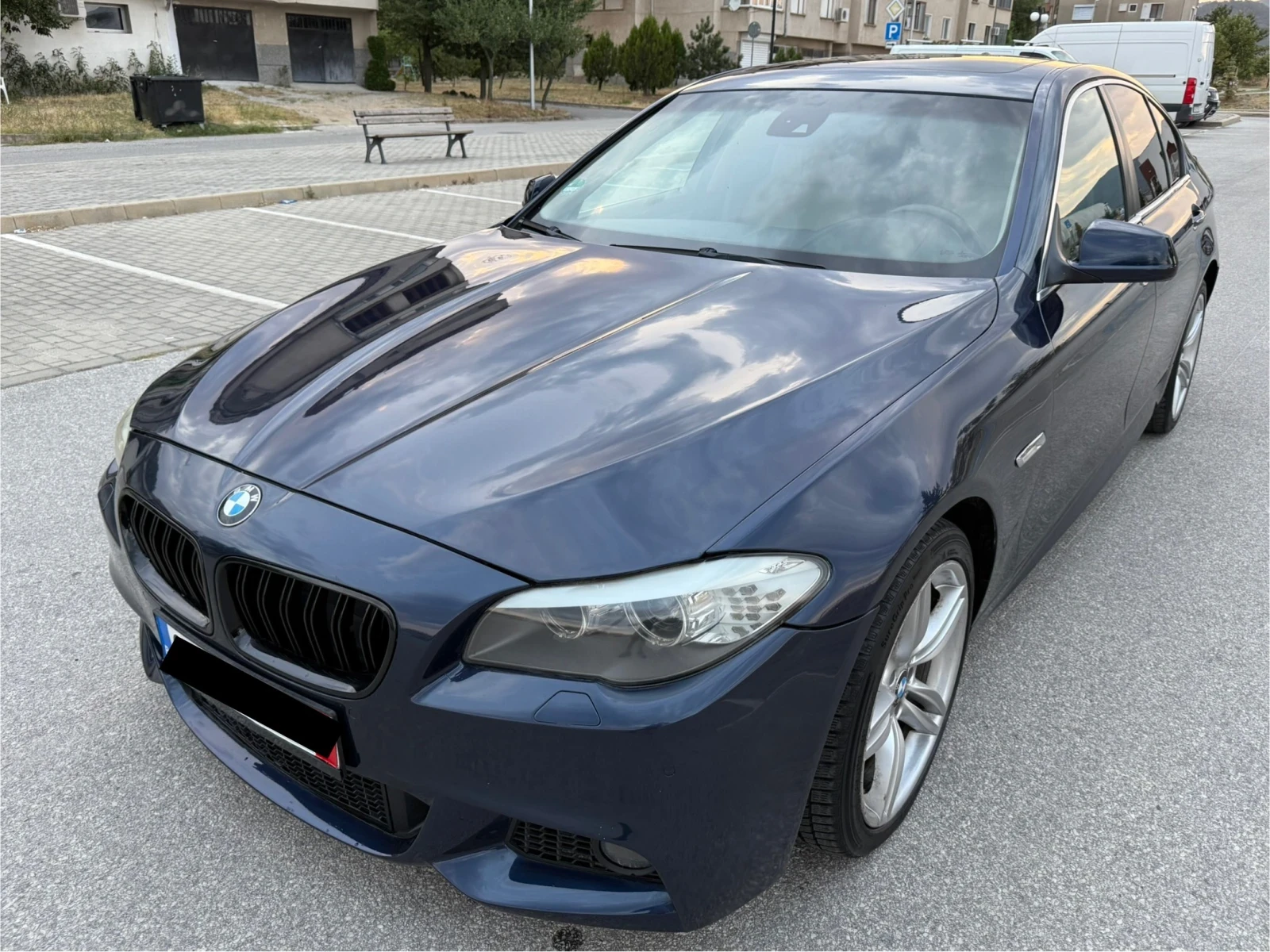 BMW 530 M PACK/Подгрев/Панорама/Памет седалки - изображение 3