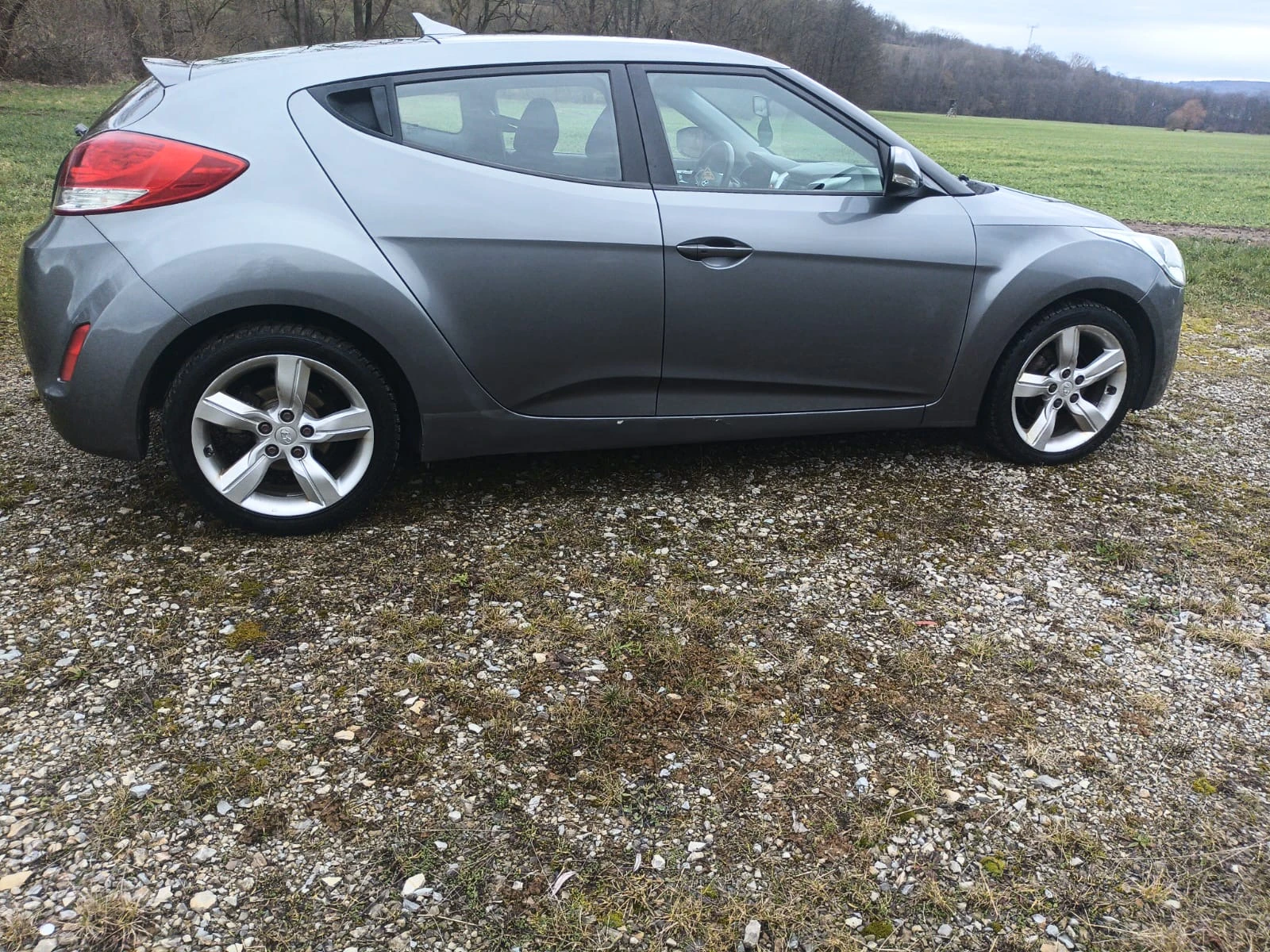 Hyundai Veloster   - изображение 5