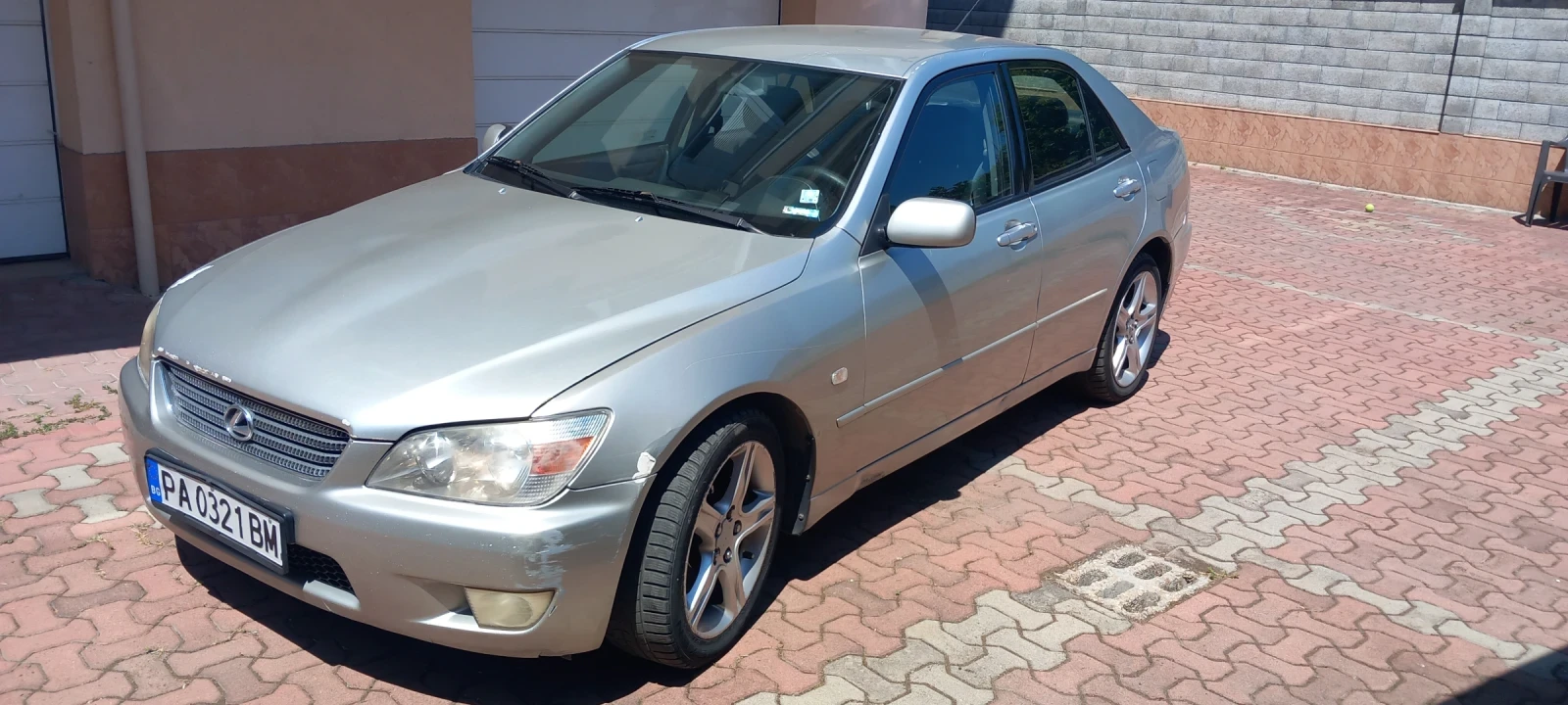 Lexus IS 200 Газ - изображение 10