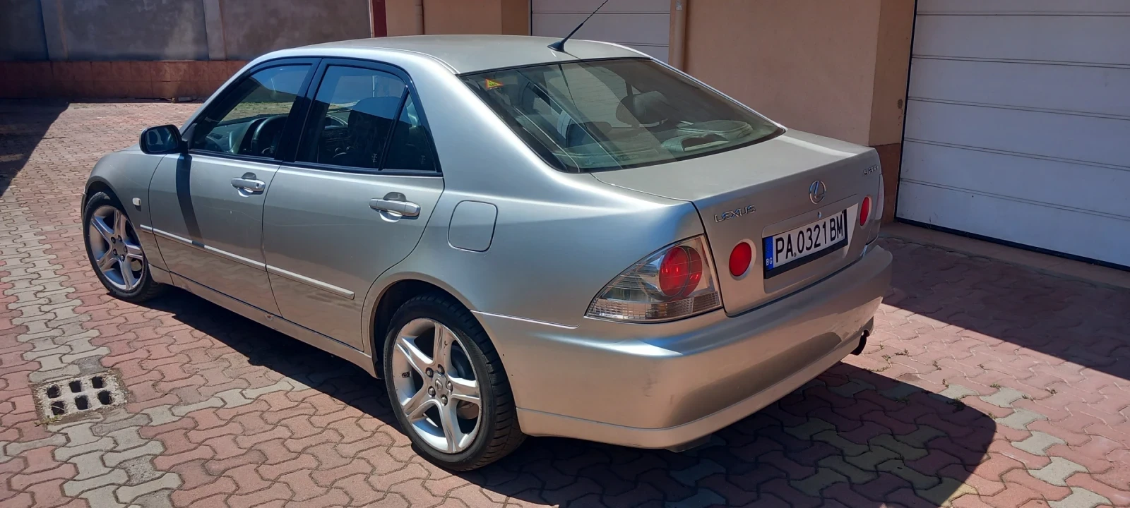 Lexus IS 200 Газ - изображение 9