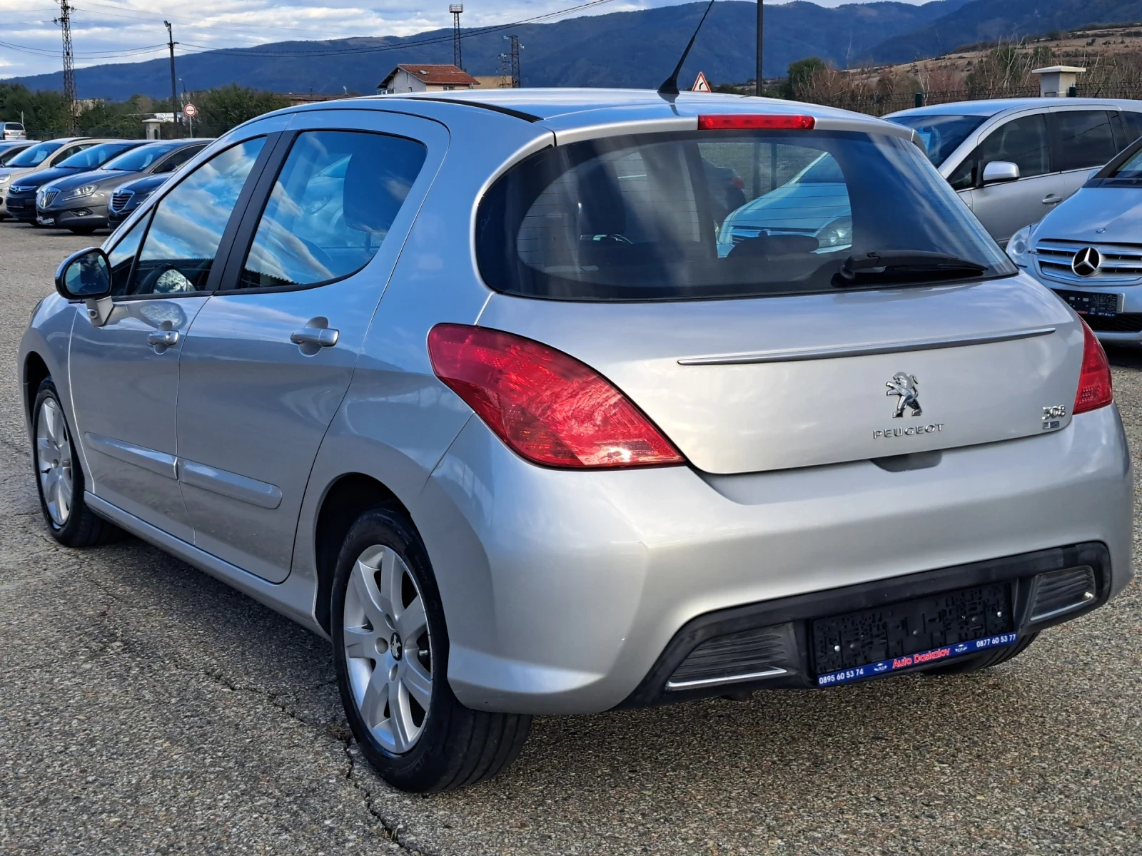Peugeot 308 1, 6 e-Hdi - изображение 7