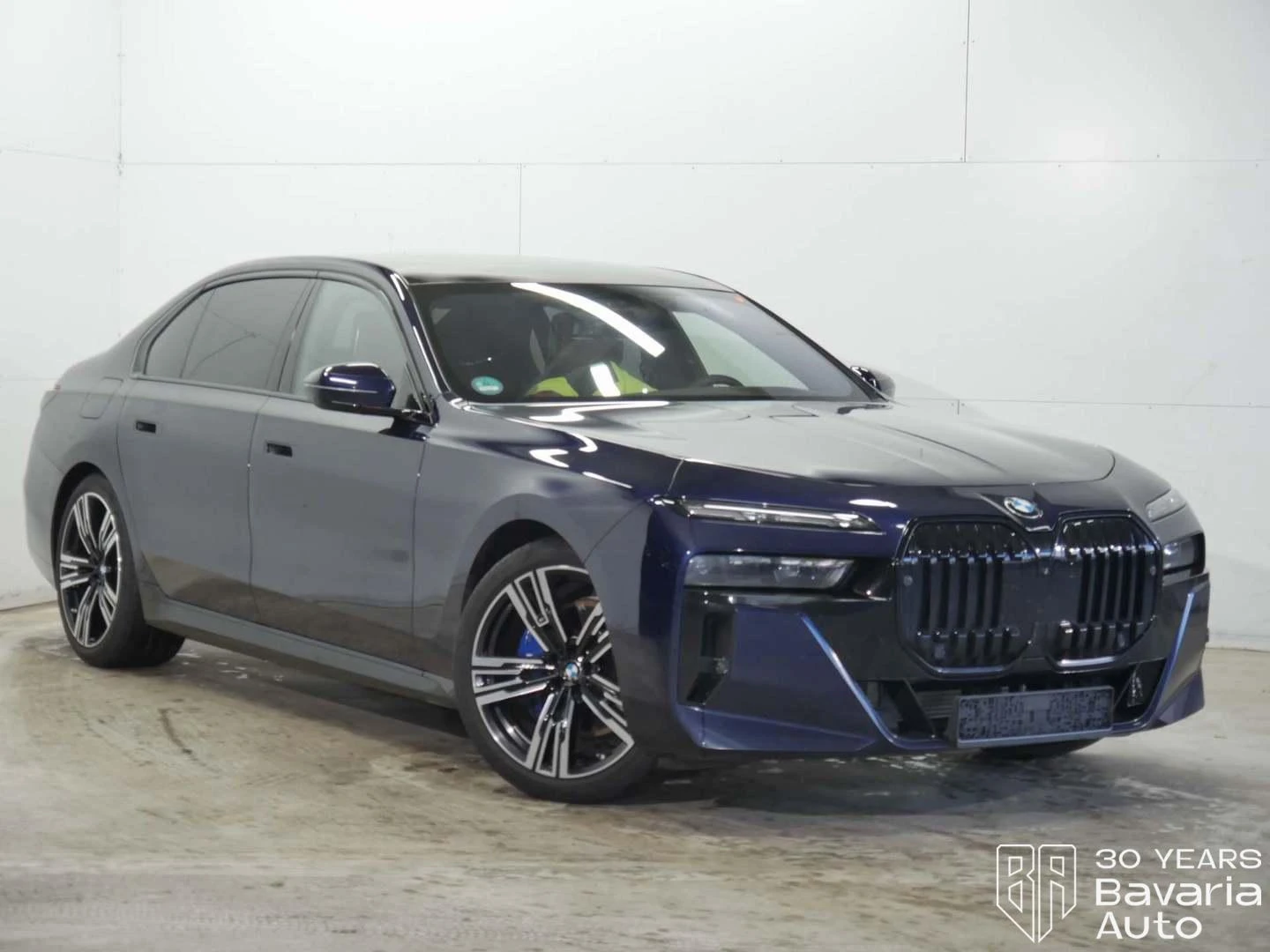 BMW 740 d xDrive M Sport Paket Sportautomatic - изображение 4