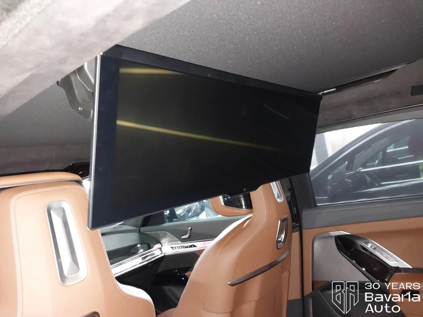 BMW 740 d xDrive M Sport Paket Sportautomatic - изображение 9