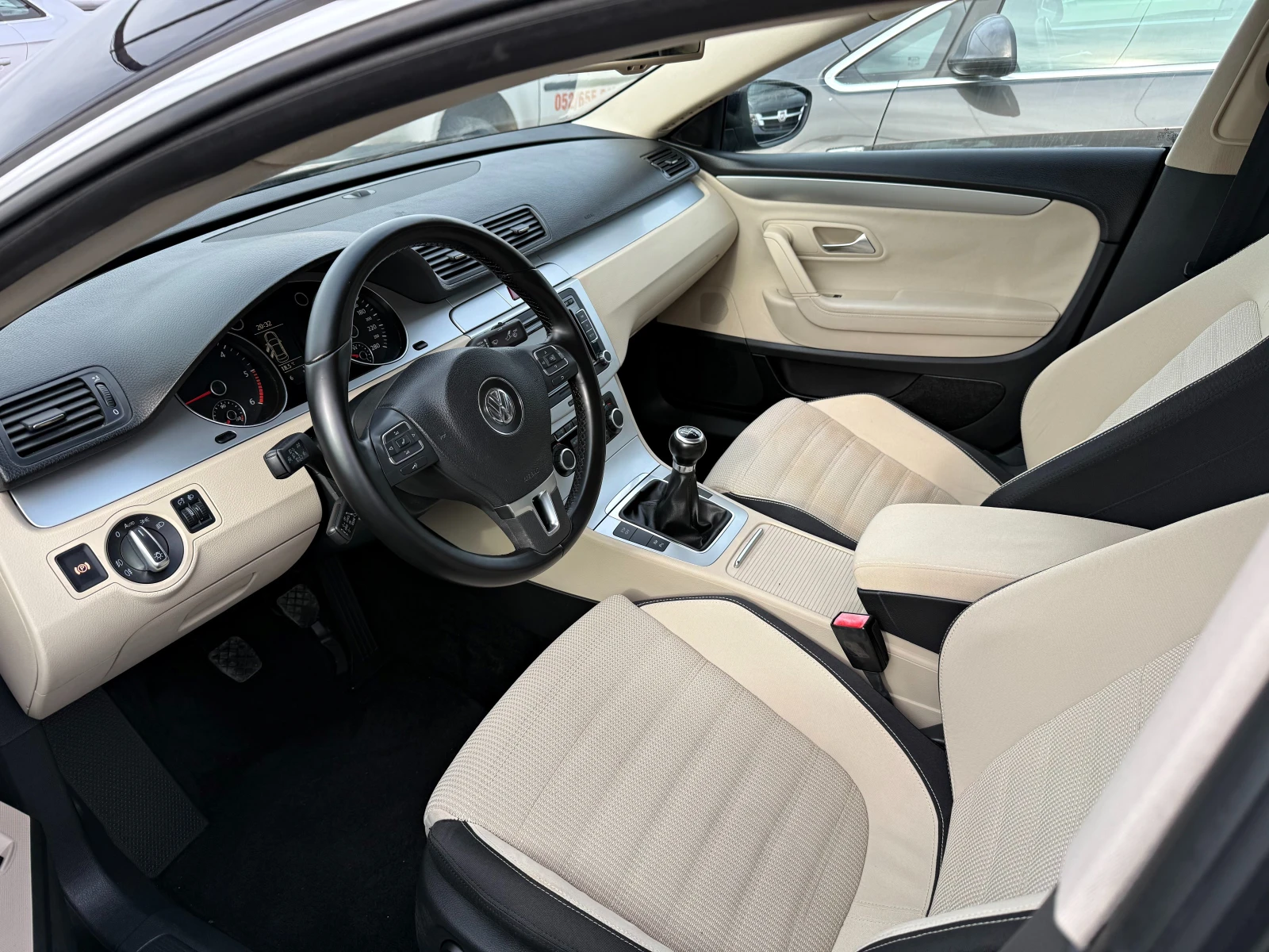 VW Passat CC 2.0TDI  - изображение 7