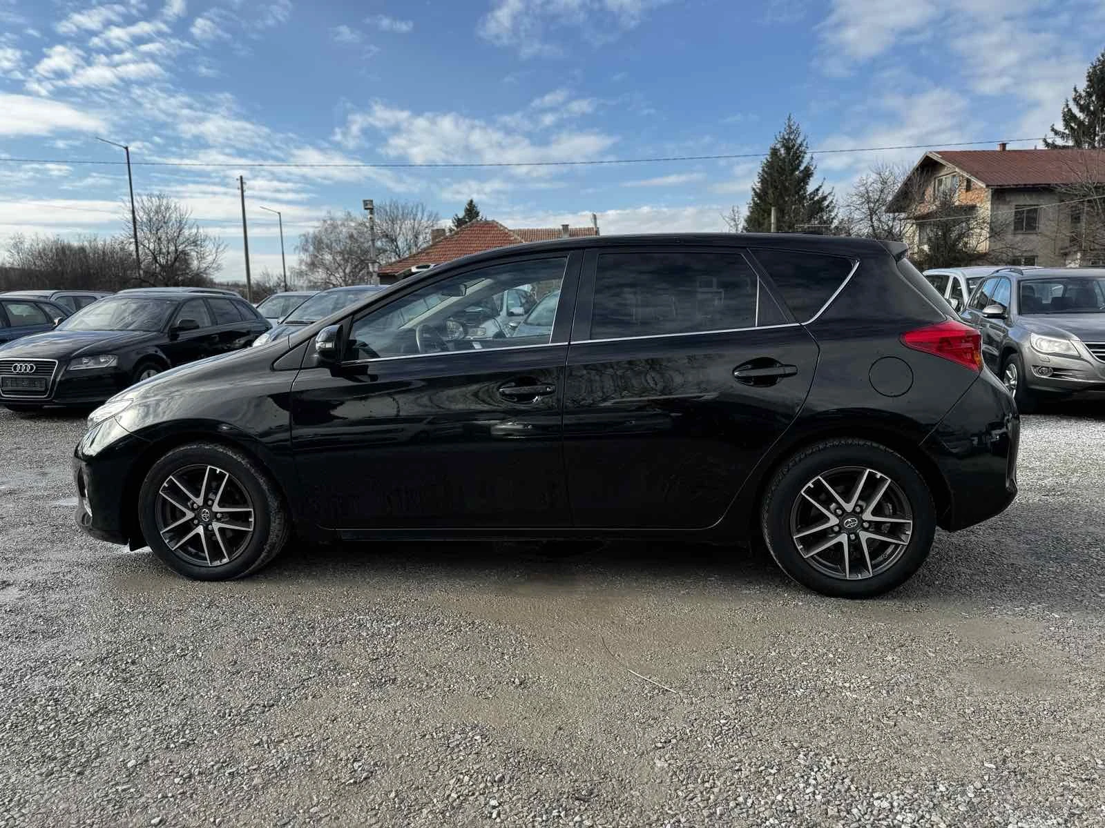 Toyota Auris 1.8I HYBRID | Mobile.bg � ����������� 9