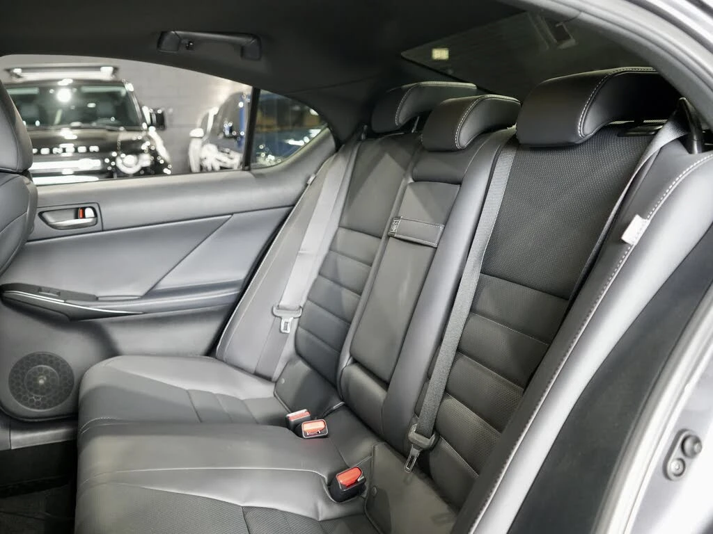 Lexus IS F 500* F Sport* Performance* ����������* ���� �� �� | Mobile.bg � ����������� 17