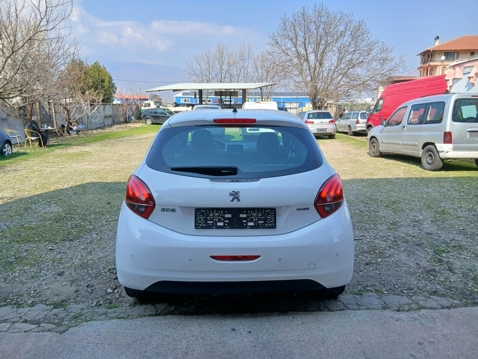 Peugeot 208 1.6 BlueHDI Face Euro6, снимка 6 - Автомобили и джипове - 53918811