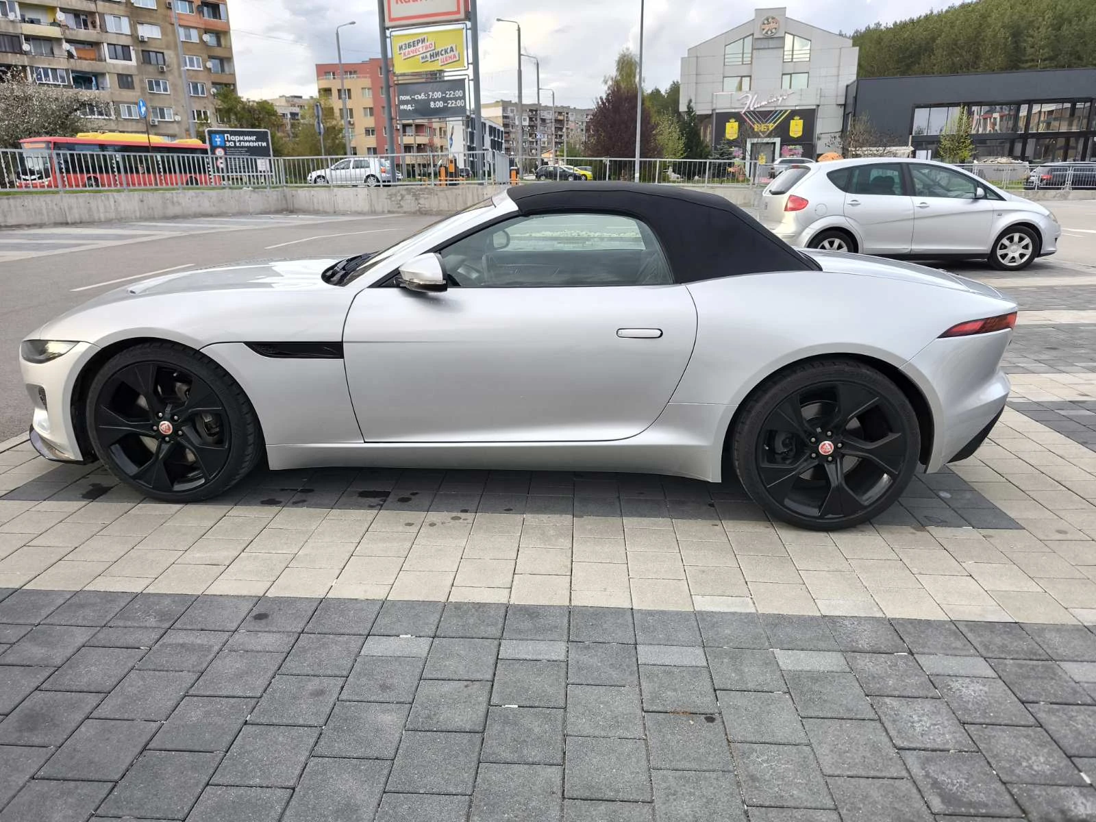 Jaguar F-Type, снимка 13 - Автомобили и джипове - 54051358